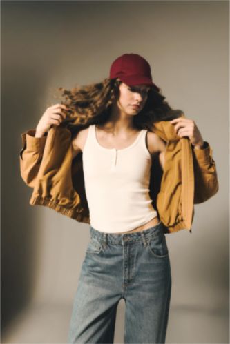 Kadın Kırık Beyaz Fıtted Fitilli Kaşkorse Atlet