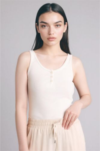 Women White Slim Fit Camisole Tank Top