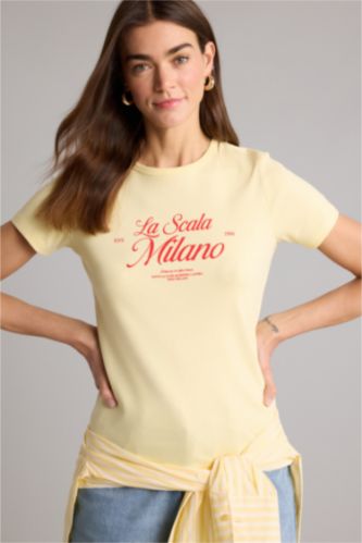 حريمي أصفر فاتح Woman Short Sleeve T-Shirt