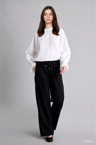 Woman Black Regular Fit Trousers