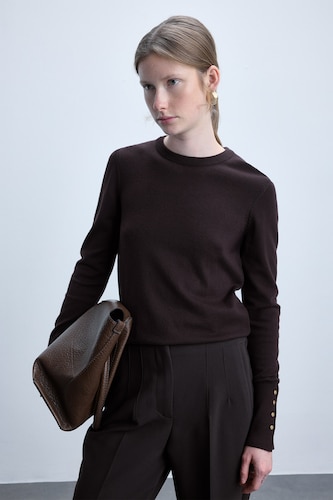 Woman Regular Fit Crew Neck Sweater