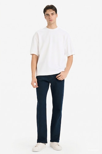 Tapered Fit Jeans