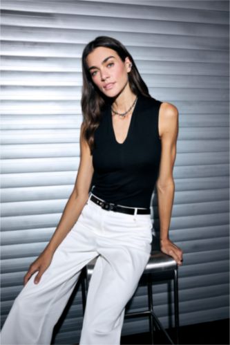 Kadın Siyah Slım Fıt V Yaka Fitilli Kaşkorse Atlet