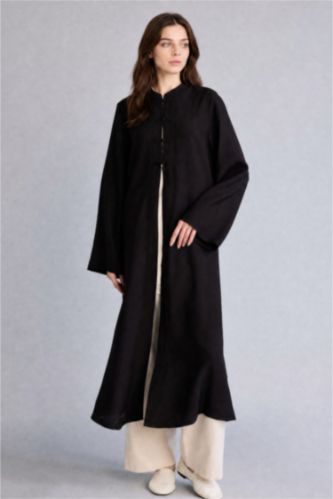Woman Black Regular Fit