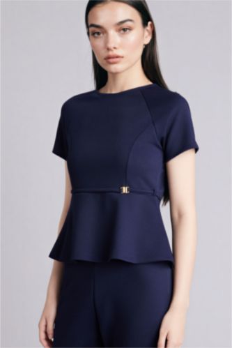 Woman NAVY تيشيرت نص ردن سليم فيت وياخة مستديرة