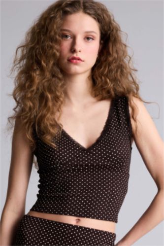 Woman Brown Slim Fit Polka Dot V-Neck Tank Top