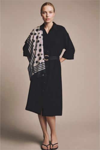 FEMME Noir Robe midi à demi-manches Coupe régulière