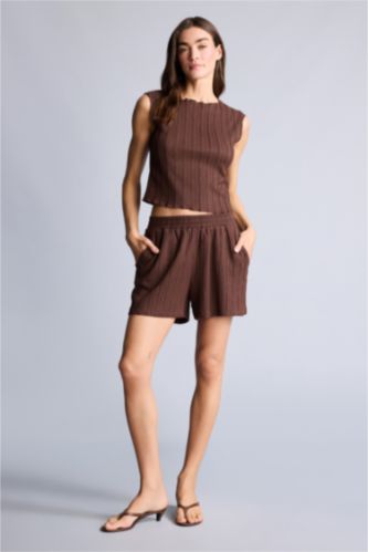 Әйелдерге Қоңыр Regular Fit бүрмелі шорты