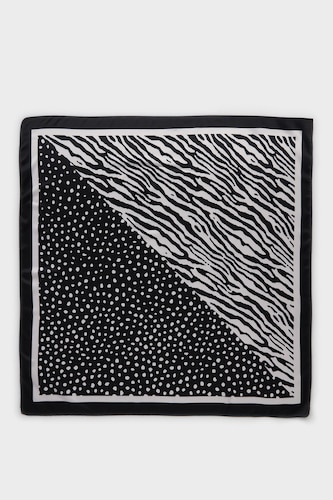 Woman Zebra Print Foulard