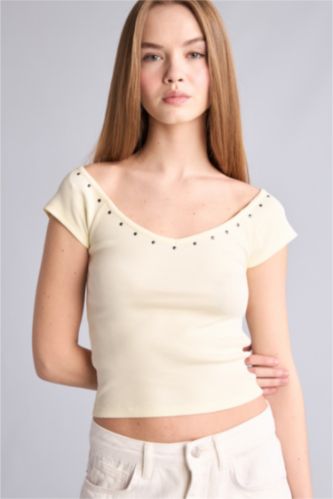 Kadın Ekru Kaşkorse Kısa Kollu Tişört