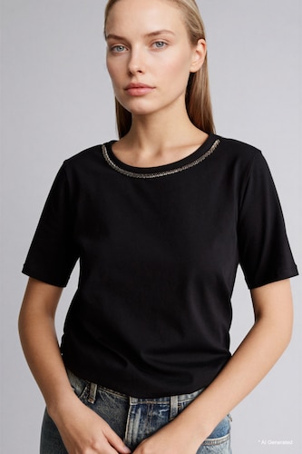 Women Black Short Sleeve T-Shirt