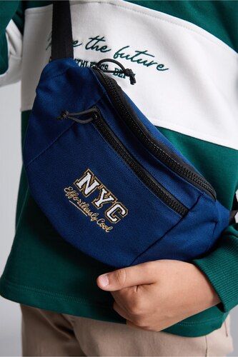 Boys & Teens NAVY جنطة خصر قماش ولادي