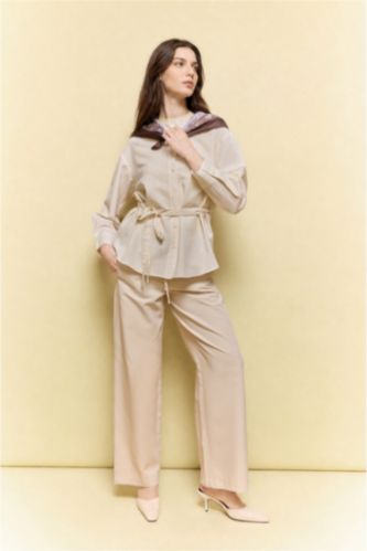 Women Ecru Linen Blended Trousers