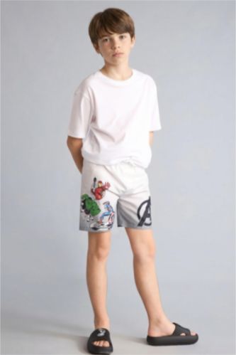 Erkek Çocuk - Genç Erkek Açık Gri Avengers Baskılı Lisanslı Deniz Şortu Erkek Çocuk