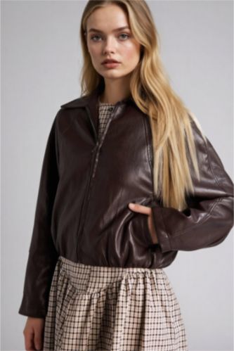Woman Brown Balloon Fit Faux Leather Jacket