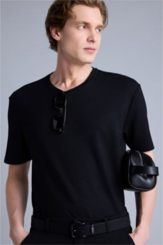 Erkek Siyah Kısa Kollu Tişört