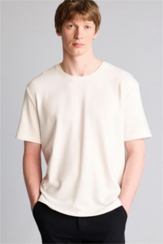 Erkek Ekru Kısa Kollu Tişört
