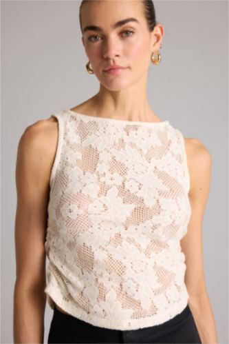 Kadın Kırık Beyaz Slım Fıt Kayık Yaka Dantel Atlet