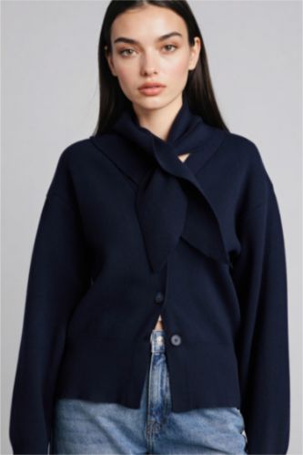 Kadın Lacivert Regular Fıt Triko Hırka