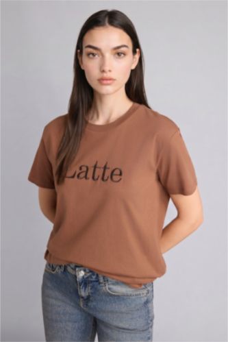 Woman Light Brown Relax Fit Short Sleeve T-Shirt