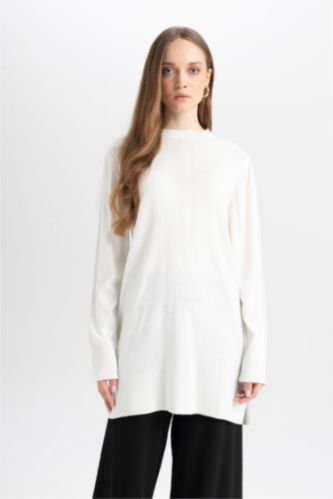 Kadın Ekru  Regular Fit Bisiklet Yaka Yırtmaçlı Basic Düz Kazak Tunik