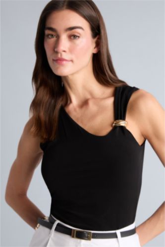WOMAN Black تانك توب سليم فيت بياقة مكشوف