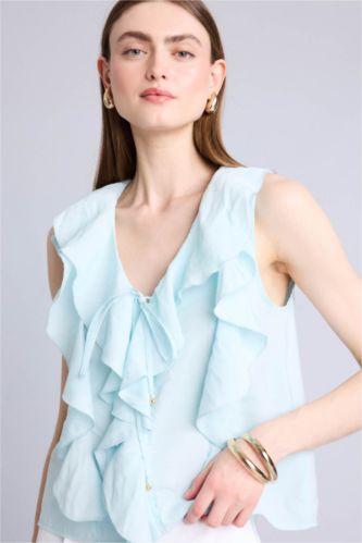 Kadın Açık Mavi Regular Fit Kolsuz Bluz