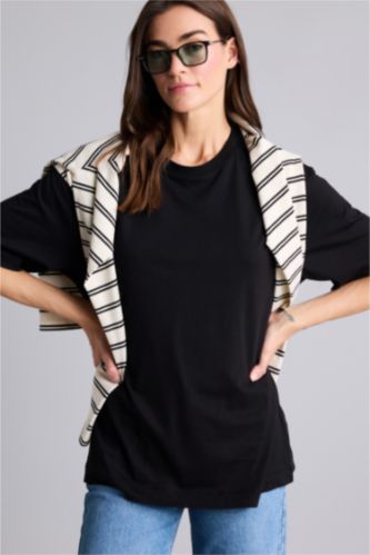Kadın Siyah Relax Fıt Modal Kısa Kollu Tişört
