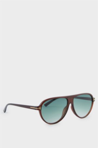 Kadın Kahve Kadın Güneş Gözlüğü