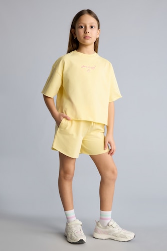 Young Girls - Teen Girls Yellow Girl 2 piece Regular Fit T-Shirt Shorts Set
