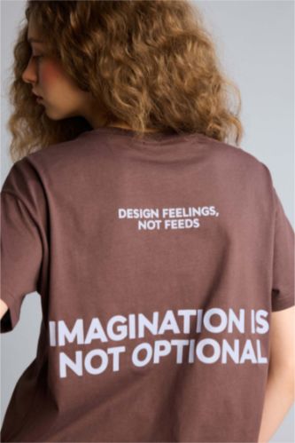 Kadın Kahve Oversıze Bisiklet Yaka Baskılı Kısa Kollu Tişört