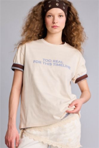 Kadın Ekru Oversıze Bisiklet Yaka Baskılı Kısa Kollu Tişört