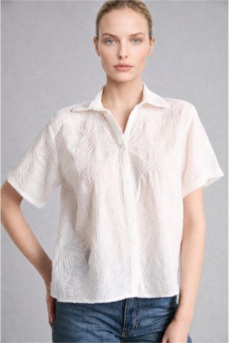 Women White Regular Fit brode Short Sleeve Shirt