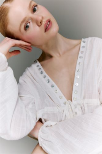 Kadın Ekru Regular Fıt Uzun Kollu Bluz