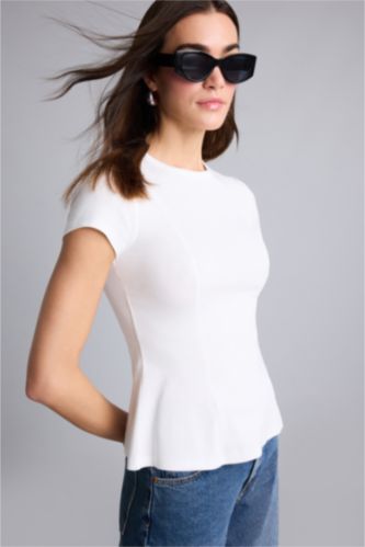 Kadın Ekru Slım Fıt Ribana Kısa Kollu Tişört