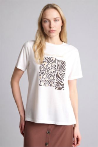 Kadın Ekru Regular Fit Leopar Baskılı Tişört