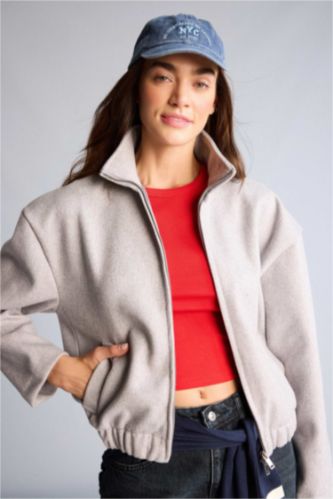 Woman Light Grey Puffer Jacket