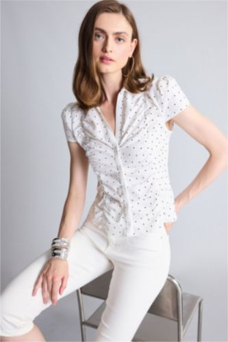 Women White Slim Fit Short Sleeve Shirt
