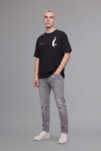 Man Black Boxy Fit Short Sleeve T-Shirt