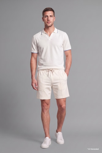رجال بيج فاتح Regular Fit Regular Hem Shorts