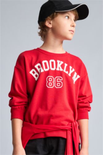 Erkek Çocuk - Genç Erkek Kırmızı Regular Fıt Bisiklet Yaka Kolej Baskılı Sweatshirt Erkek Çocuk