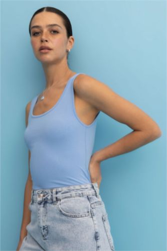 Slim Fit Dar Kesim U Yaka Basic Düz Atlet