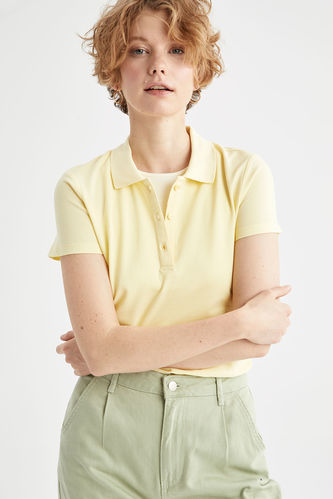 Short-Sleeved Regular Fit Polo T-Shirt