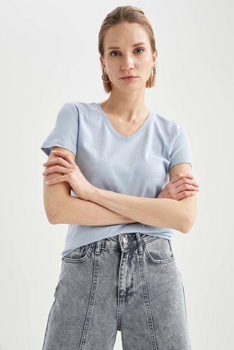 Slim Fit V Yaka Basic Kısa Kollu Tişört