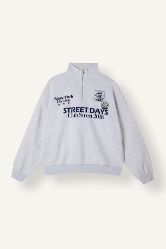 Oversize Printed Half-Zip Sweatshirt