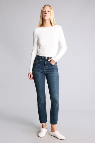 Kadın Koyu Mavi Crop Flare Fit Orta Bel Jean