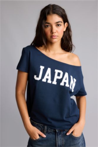 Women NAVY Slim Fit Short Sleeve T-Shirt