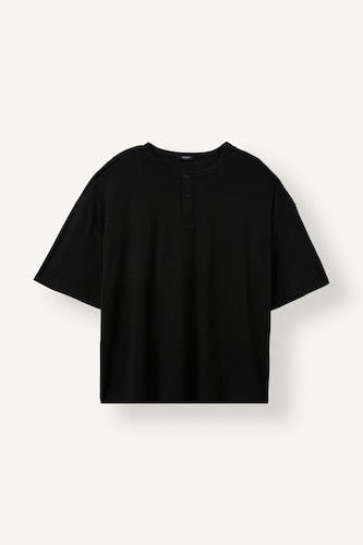 Men Black Boxy Fit Short Sleeve T-Shirt