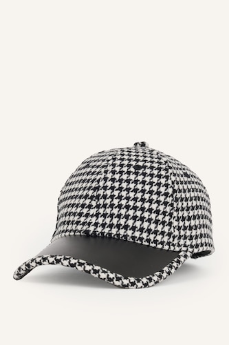 Woman Cachet Hat