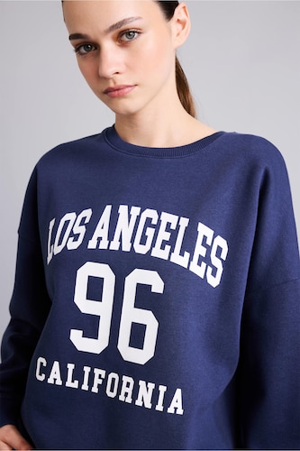 نساء كحلي Regular Fit Thick Sweatshirt Fabric Sweatshirt